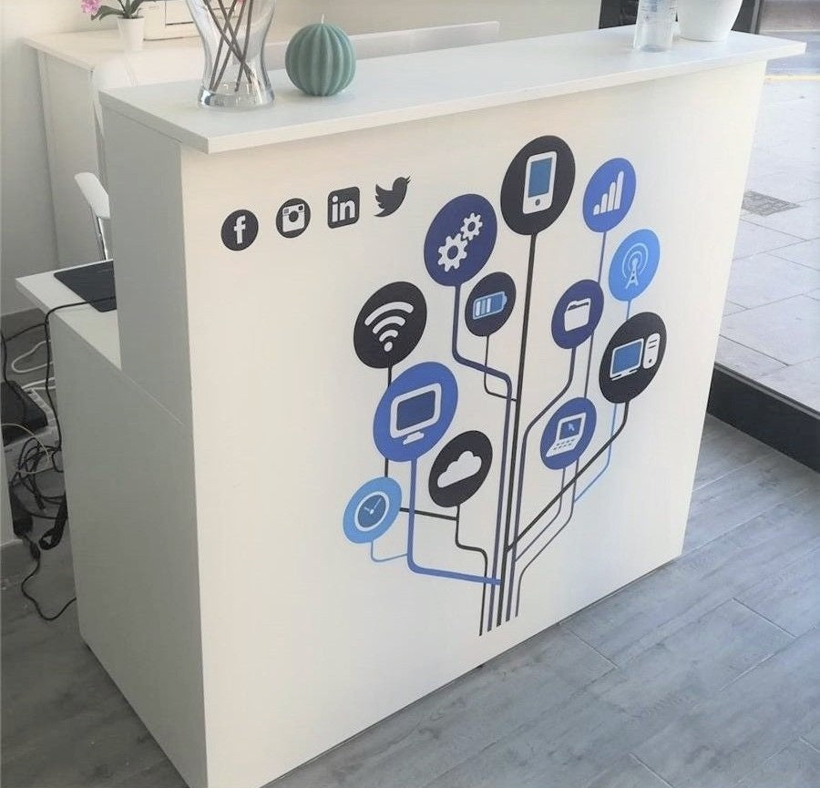 Mostrador de recepción blanco Mober