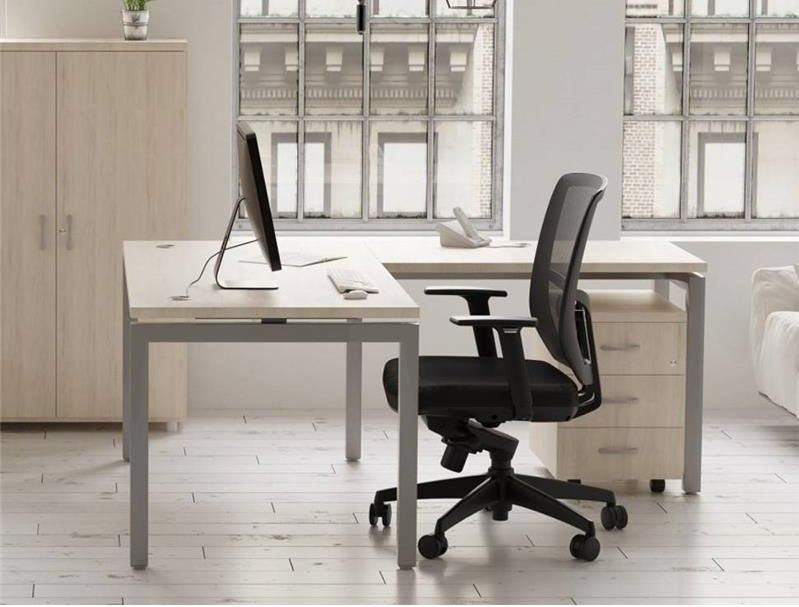 Mesa oficina operativa Eupor en L ofitipo 3