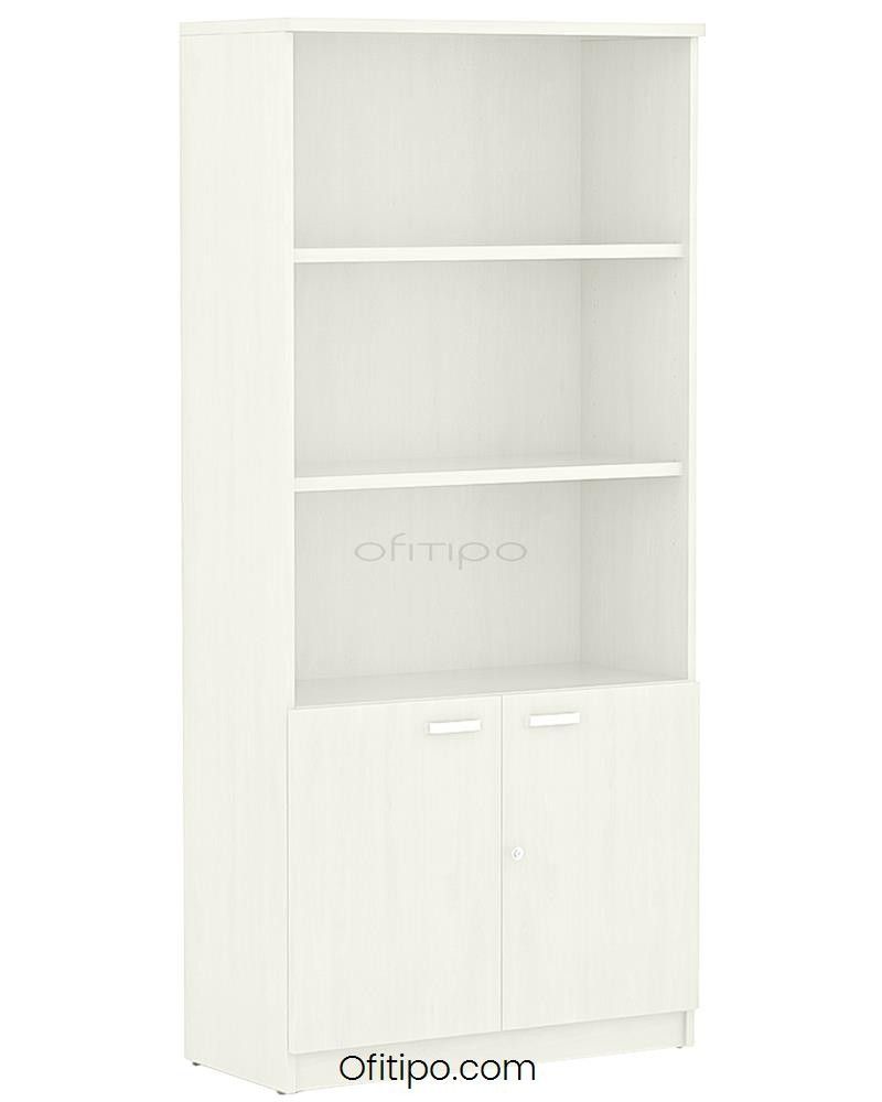 Armario de madera alto Emese con puertas bajas